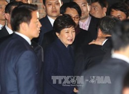 Tổng thống bị phế truất Park Geun-hye gửi lời xin lỗi